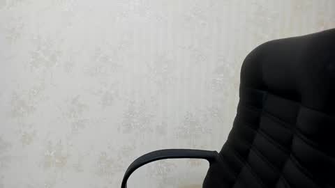    online show from January 23, 2025, 10:32 am