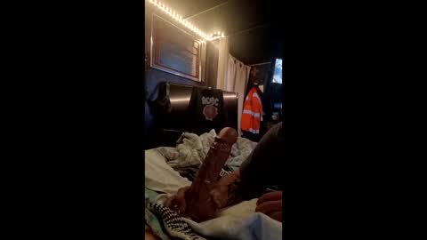 limelight1975 online show from April 12, 2026, 5:01 am