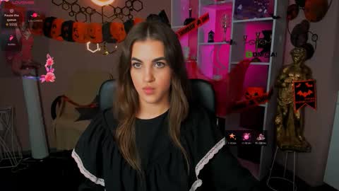 lina_fox12 online show from October 31, 2025, 12:06 pm