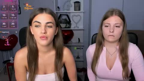 lina_fox12 online show from November 9, 2025, 2:04 pm