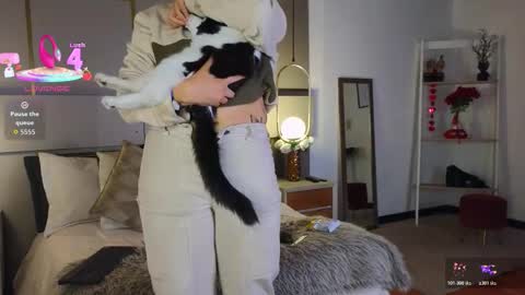 Lina online show from March 30, 2026, 8:32 pm