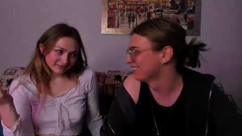 lina_nik online show from October 17, 2025, 7:38 pm