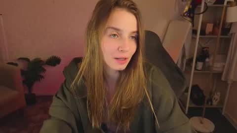 Snapshot of lina_reeds chatting on March 27, 2026, 1:11 am LINA online show from March 27, 2026, 1:11 am