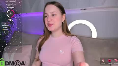 Lina online show from March 20, 2026, 6:18 am