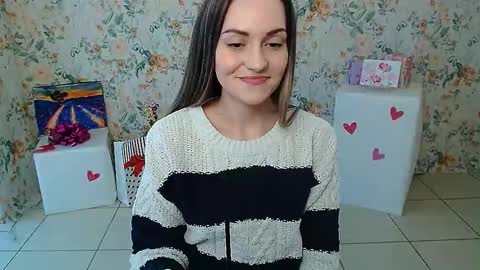 Lina online show from March 12, 2025, 7:13 am