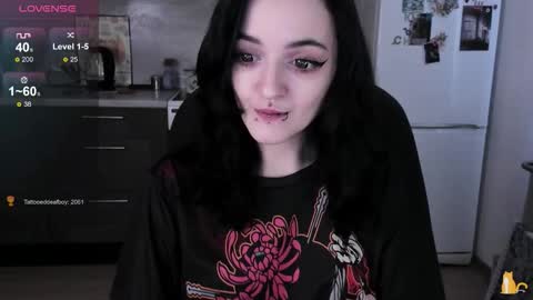 Lina 3  1715622743 online show from February 25, 2026, 10:03 am