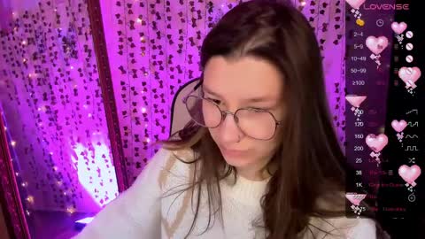 Lina online show from April 3, 2026, 5:38 am