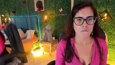 Lina  online show from March 28, 2026, 11:21 am