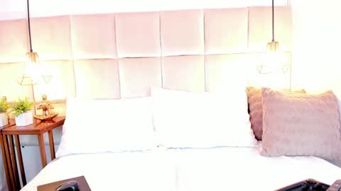 Snapshot of linaglam chatting on January 20, 2025, 10:37 pm LinaGlam online show from January 20, 2025, 10:37 pm
