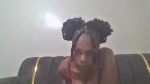 Snapshot of linahusu chatting on November 17, 2025, 7:52 pm linahusu online show from November 17, 2025, 7:52 pm