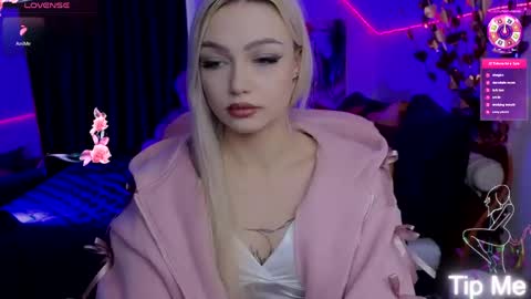 I am Lina online show from March 17, 2026, 1:58 pm