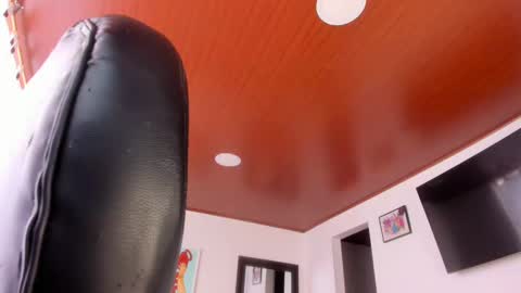 Jessi  Freelance Model online show from January 6, 2025, 1:30 pm