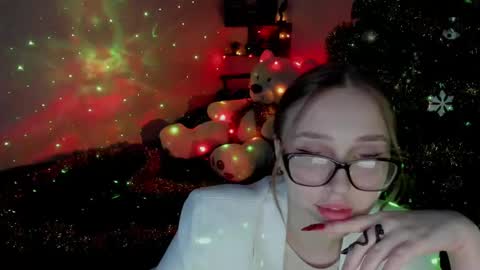 Lina online show from December 30, 2024, 8:25 pm