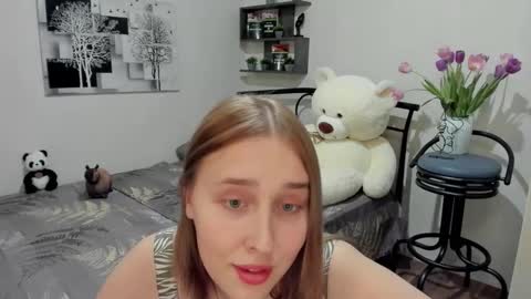 Lina online show from March 10, 2025, 8:45 pm