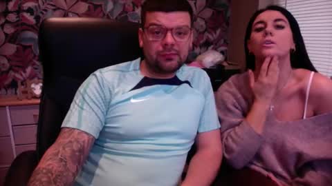 lincolnshirecouple21 online show from December 4, 2025, 10:57 am