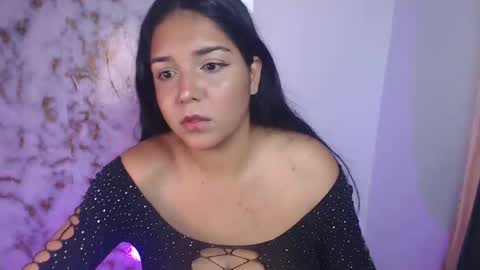 lincy_honeyy online show from May 18, 2026, 6:08 am
