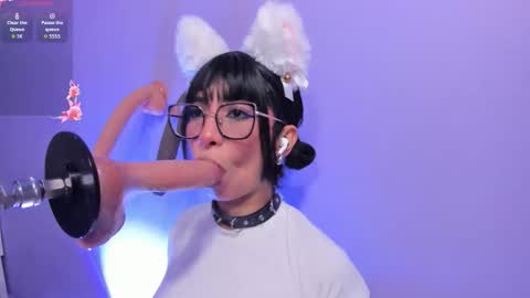 linda_sofi__ online show from February 17, 2026, 8:04 pm