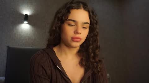 Snapshot of lindaaii chatting on March 20, 2026, 1:38 pm Linda online show from March 20, 2026, 1:38 pm