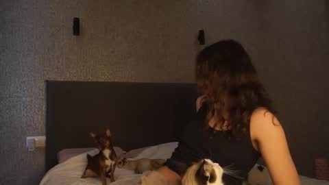 Snapshot of lindaaii chatting on March 22, 2026, 1:36 pm Linda online show from March 22, 2026, 1:36 pm