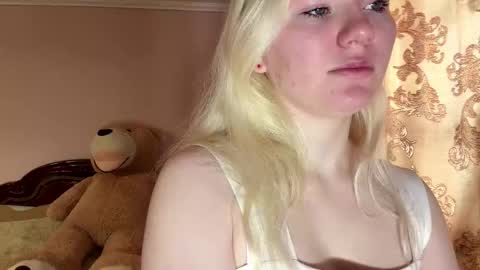 Luna online show from January 12, 2026, 7:35 am