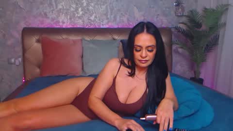 Linda online show from September 30, 2025, 2:05 am