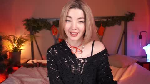 Snapshot of lindathacker chatting on December 19, 2024, 8:34 am your Linda is back online show from December 19, 2024, 8:34 am