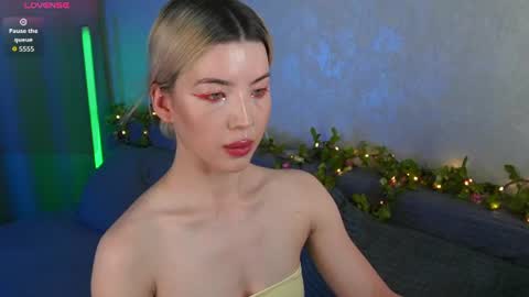 Linda online show from June 19, 2026, 4:39 am