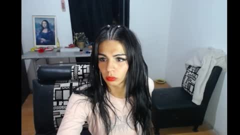 lindsey_2023 online show from February 7, 2025, 4:27 am