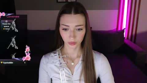 Snapshot of lindsey_mey chatting on April 22, 2026, 8:21 pm Lindsey online show from April 22, 2026, 8:21 pm