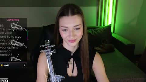 Snapshot of lindsey_mey chatting on May 19, 2026, 9:32 pm Lindsey online show from May 19, 2026, 9:32 pm