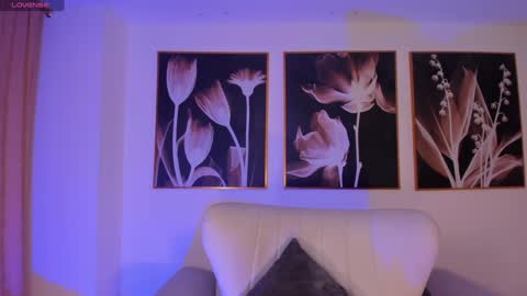 Snapshot of lindseycox chatting on February 1, 2025, 12:05 pm Lin online show from February 1, 2025, 12:05 pm