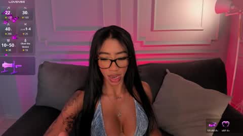 Snapshot of lindseycox chatting on October 11, 2025, 5:28 am Lin online show from October 11, 2025, 5:28 am