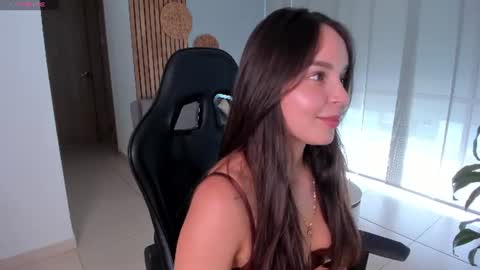 Snapshot of lindseyhallx chatting on July 5, 2026, 8:05 pm call me annie online show from July 5, 2026, 8:05 pm