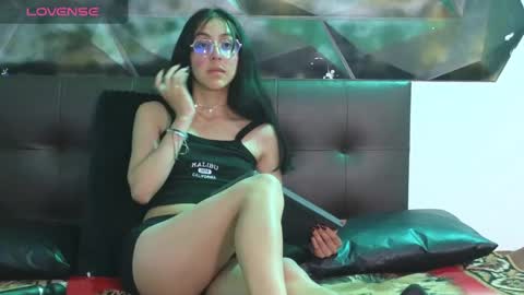 ling ling24 online show from January 11, 2025, 6:35 am