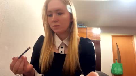 Rose online show from February 25, 2026, 7:34 pm