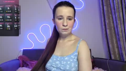 linnsweety online show from November 5, 2025, 7:25 pm