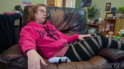 Snapshot of linzy19 chatting on January 25, 2025, 9:14 pm Linzy19 online show from January 25, 2025, 9:14 pm