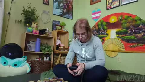 Snapshot of linzy19 chatting on February 22, 2025, 9:59 pm Linzy19 online show from February 22, 2025, 9:59 pm