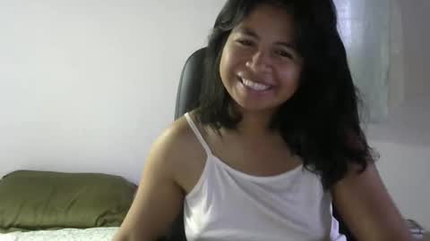 Liora selenex online show from April 3, 2026, 3:37 am