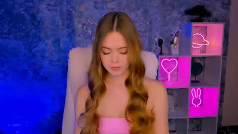 liora  online show from June 19, 2026, 12:31 pm