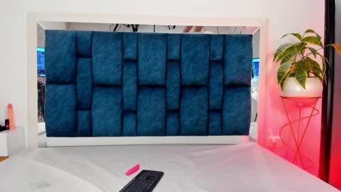 Liorah wolf online show from March 11, 2026, 8:59 pm