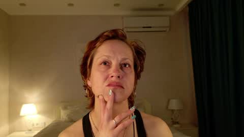 Liora Weiss online show from April 1, 2026, 9:32 am