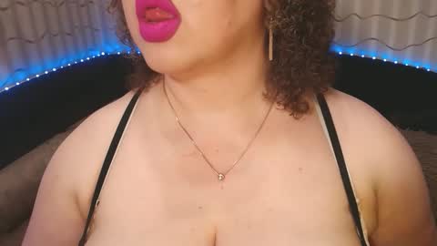 Snapshot of lipsaddiction chatting on April 29, 2026, 9:54 pm LIpsAddiction online show from April 29, 2026, 9:54 pm