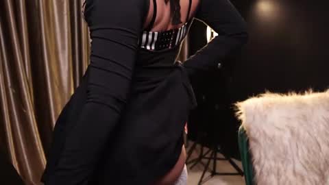 Snapshot of lireesa chatting on January 13, 2025, 4:50 am Lire online show from January 13, 2025, 4:50 am