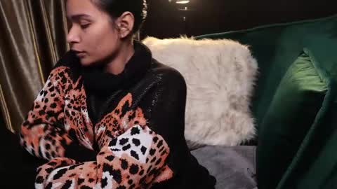 Snapshot of lireesa chatting on January 17, 2025, 4:49 am Lire online show from January 17, 2025, 4:49 am