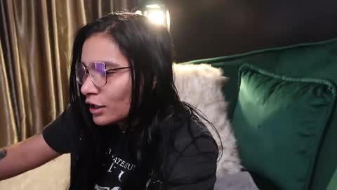 Snapshot of lireesa chatting on February 1, 2025, 4:56 am Lire online show from February 1, 2025, 4:56 am