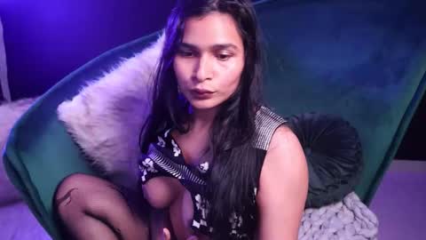 Snapshot of lireesa chatting on October 10, 2025, 4:11 am Lire online show from October 10, 2025, 4:11 am