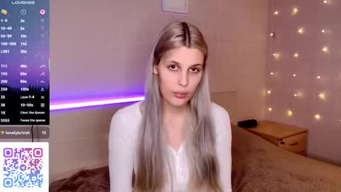 Snapshot of lirelith chatting on October 29, 2025, 5:25 pm Lilith online show from October 29, 2025, 5:25 pm