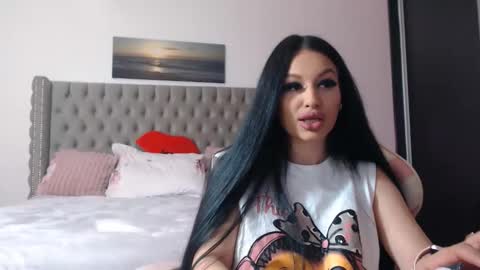 Lisa online show from March 18, 2026, 8:56 pm