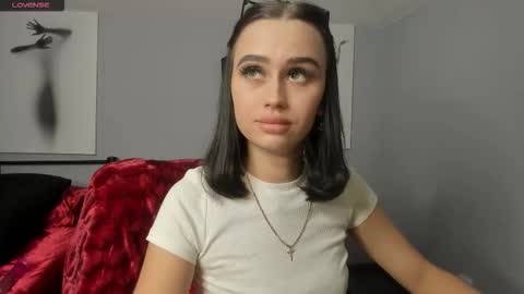 Snapshot of lisa__johnson chatting on October 21, 2025, 12:22 am lisa__johnson online show from October 21, 2025, 12:22 am